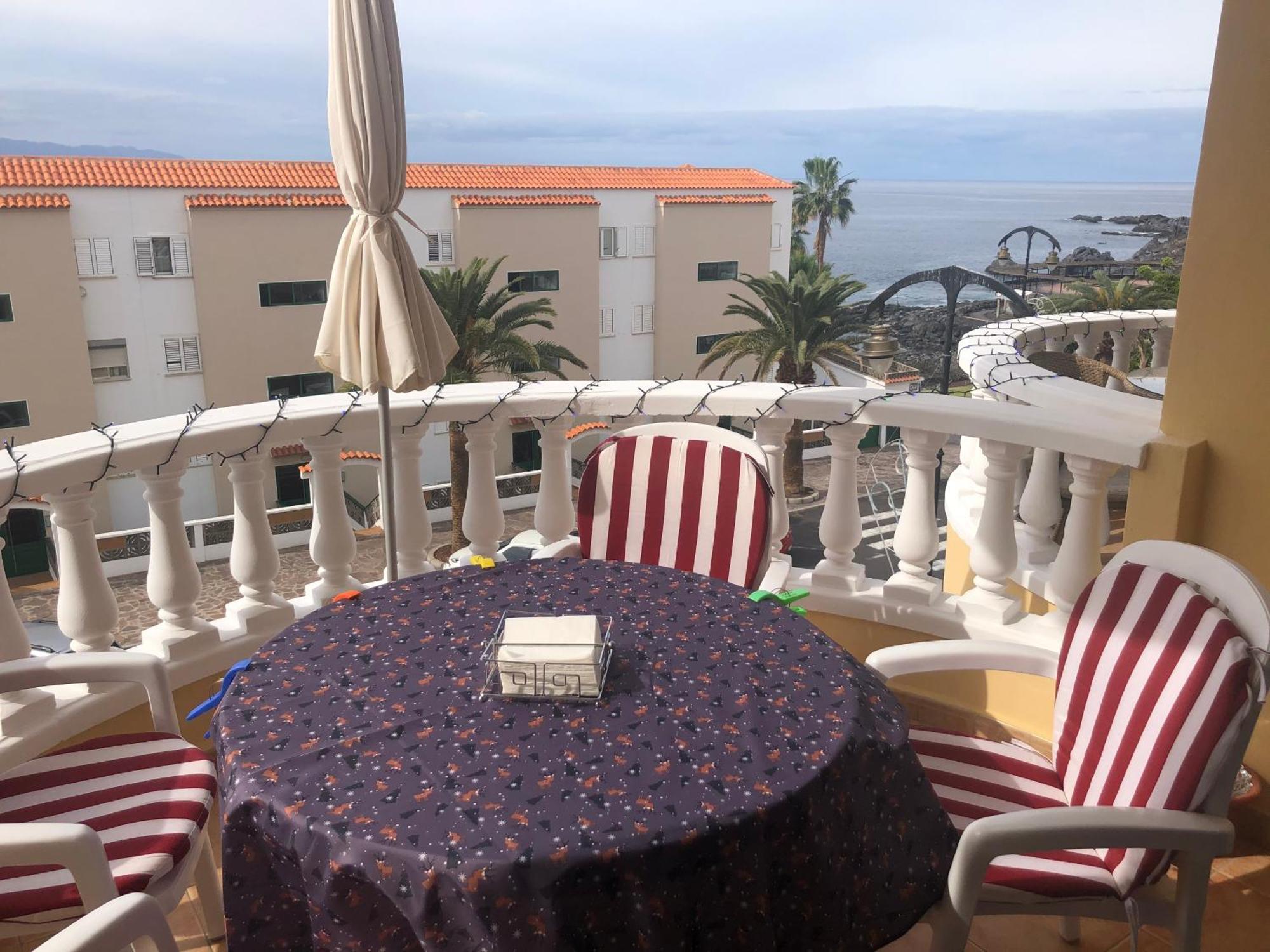 Residencial La Mar Mit Meerblick Apartment