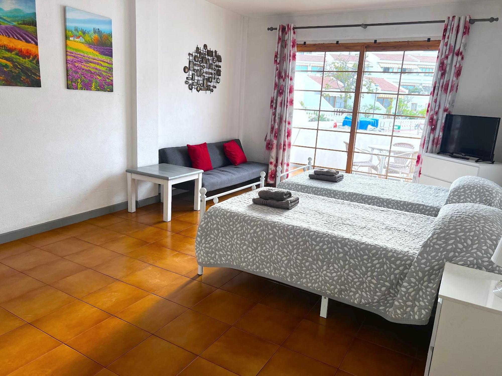 Garden Heated Pool, Near Beach, Costa Adeje Appartement *
