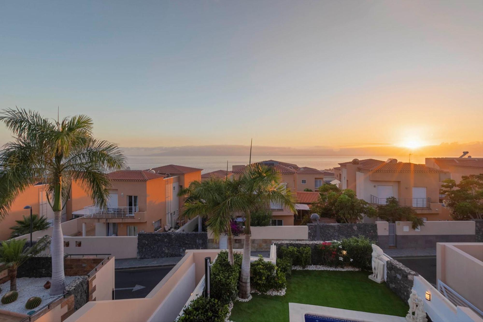 Villa My Island Escape - Sea Views - Private Pool, Sauna *