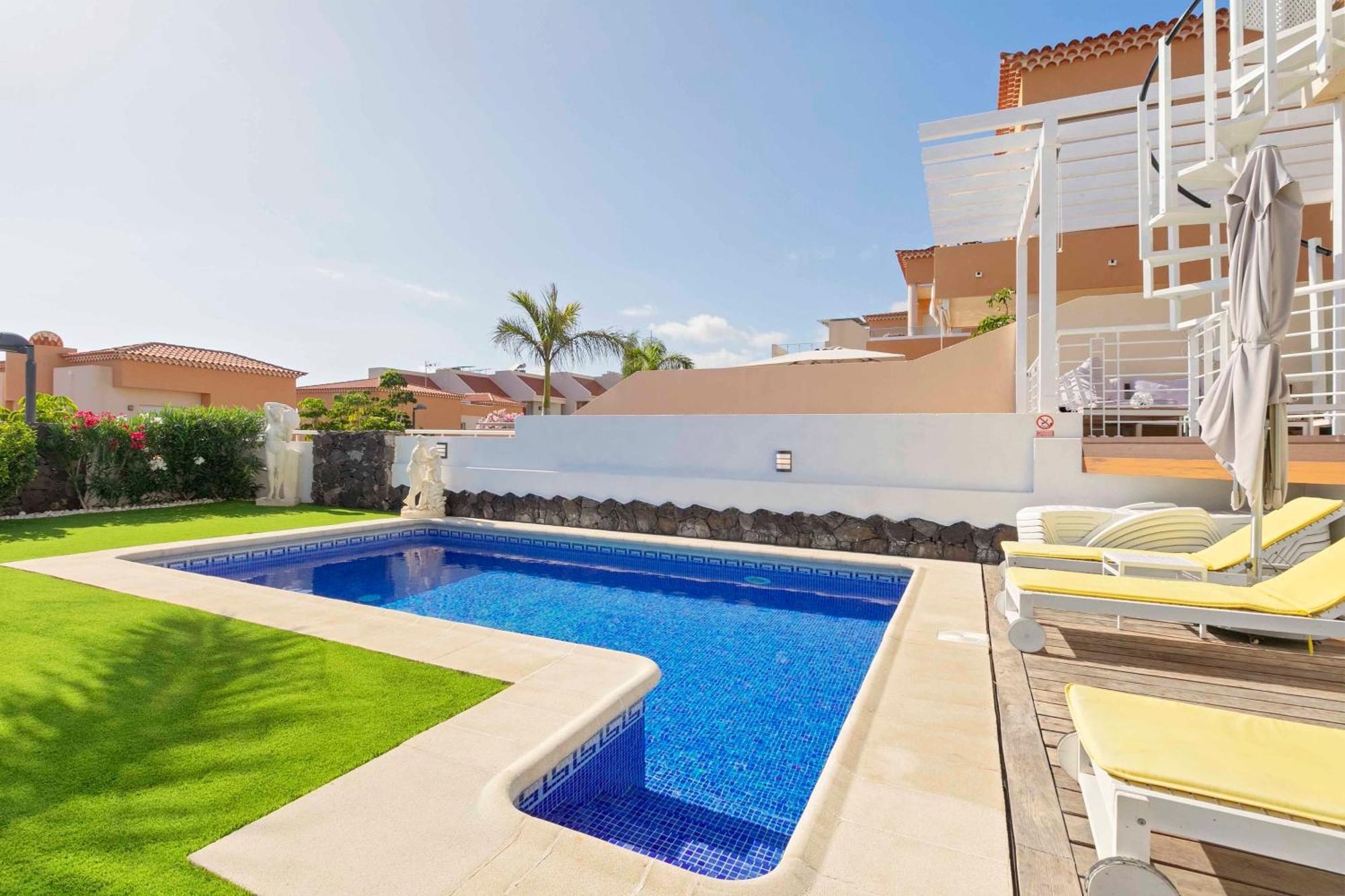 Villa My Island Escape - Sea Views - Private Pool, Sauna *