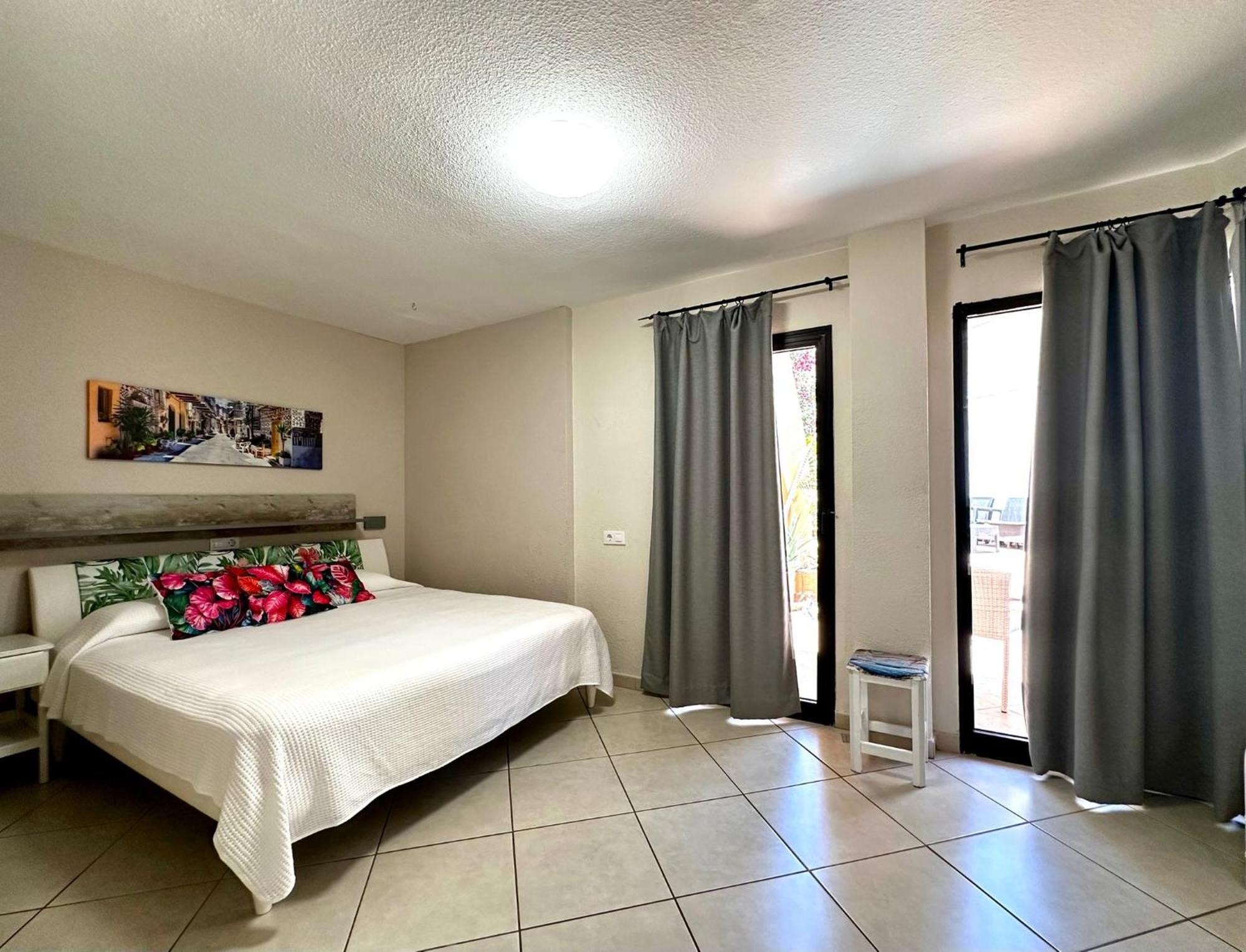 Tenerife Royal Garden Apartment
