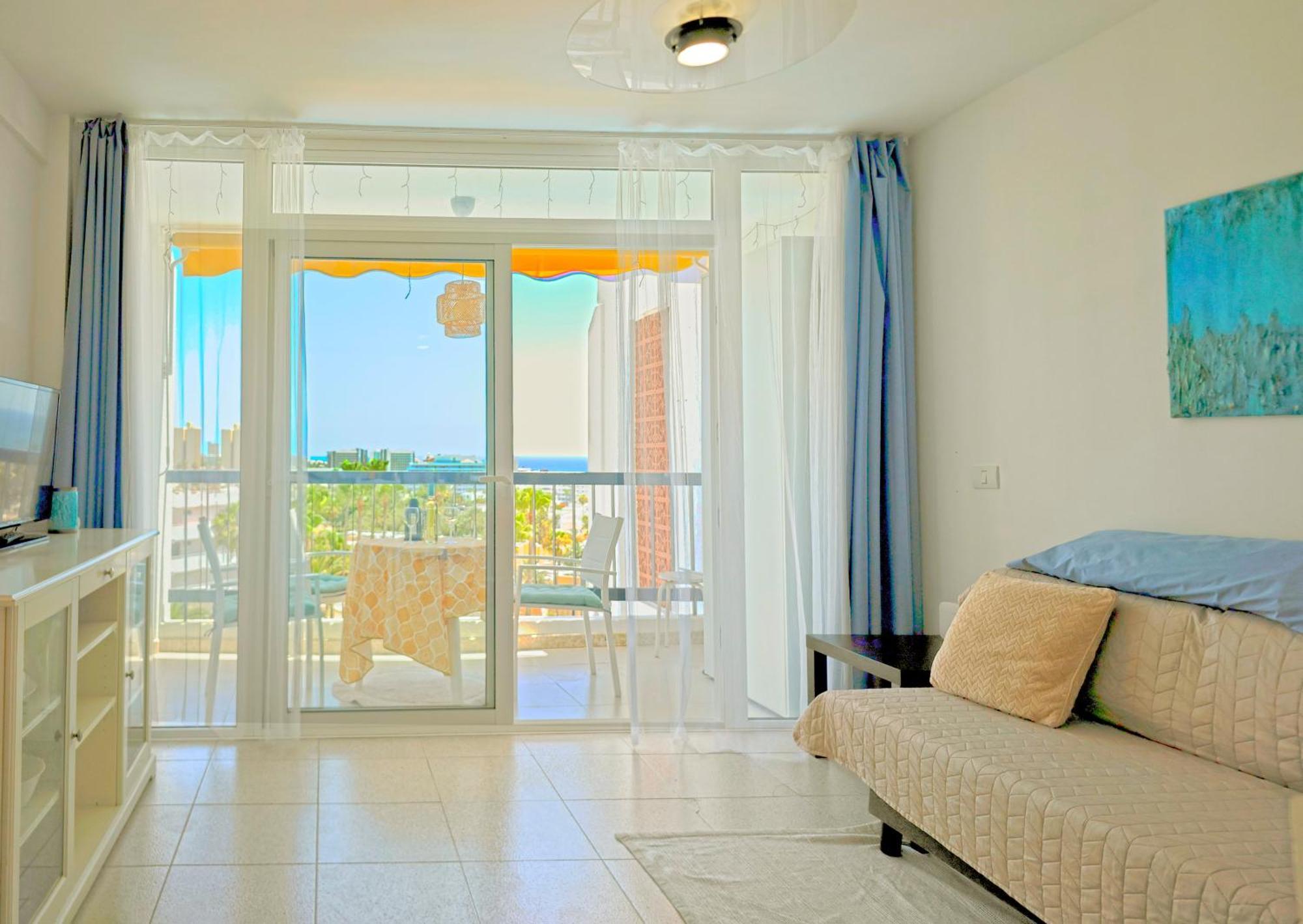 Apartamento Blanco&azul - Ocean View Balcony, Pool And Perfect Location Playa de las Américas