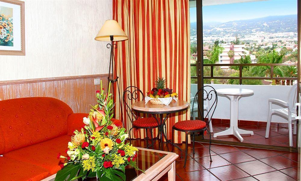 Masaru Aparthotel 3*