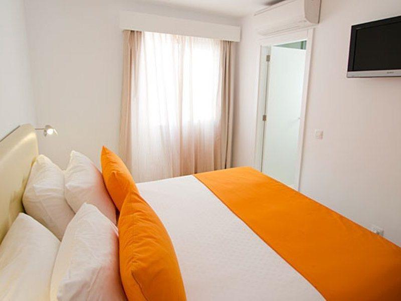Sunset Bay Club Aparthotel 3*