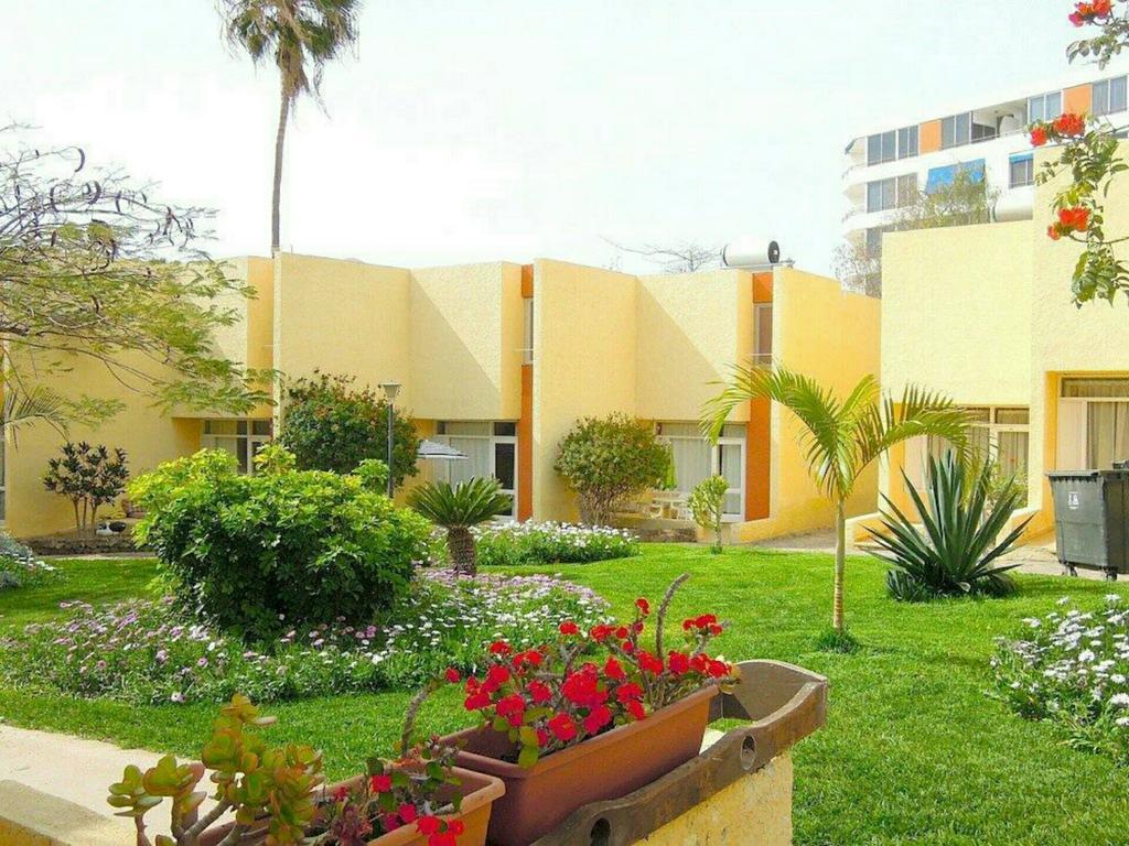 Duplex El Cortijo, Lasamericas