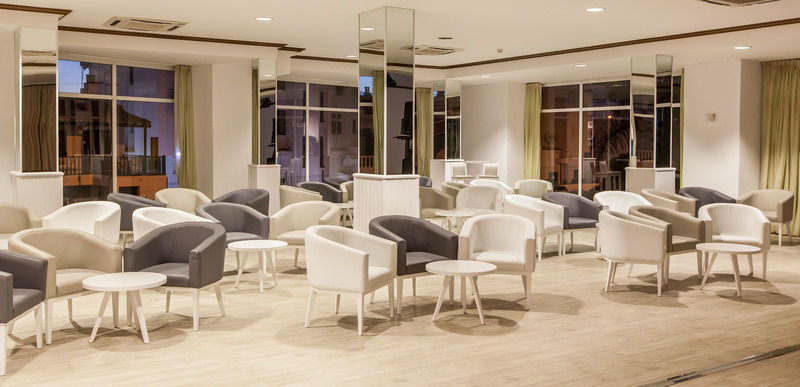 Hotel Bluesea Lagos De Cesar