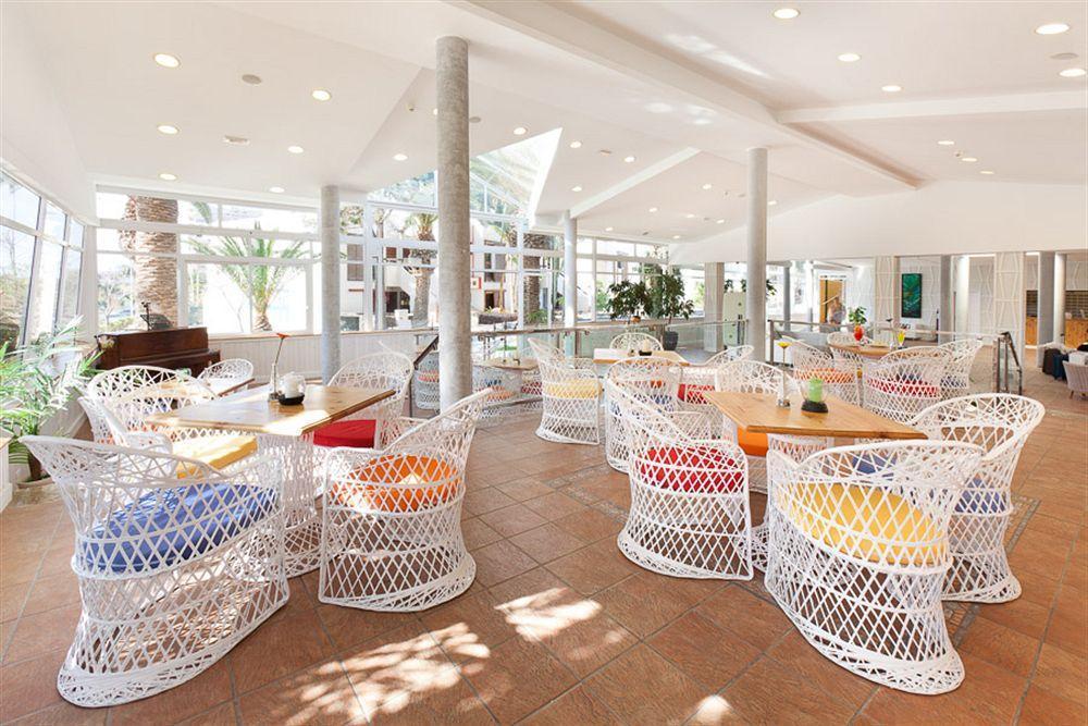 Hotel Plataneras *