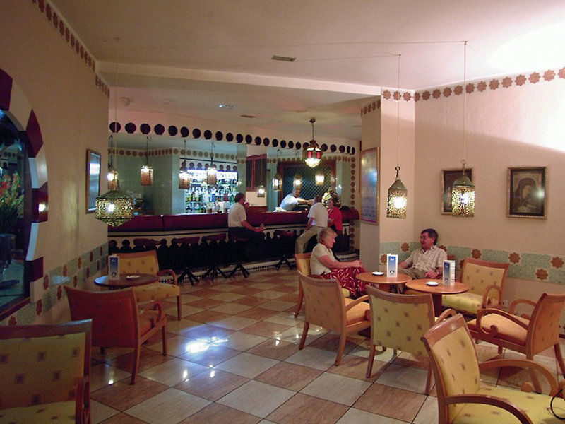 Monopol Puerto de la Cruz (Tenerife)