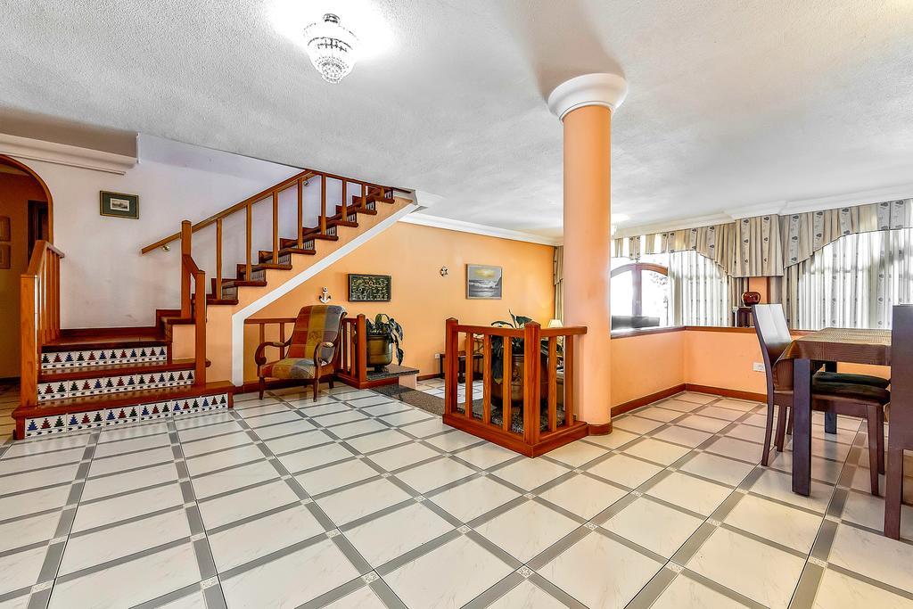 Guest house Las Americas Family