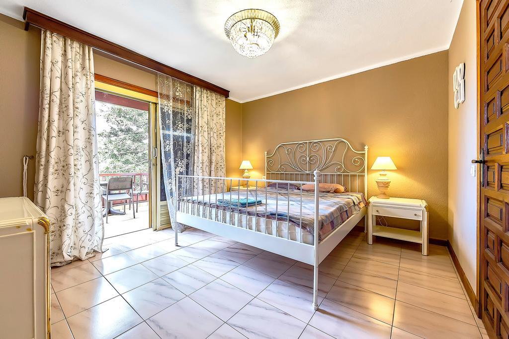 Guest house Las Americas Family
