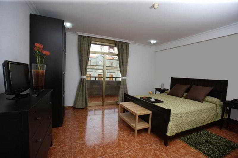 Hotel Adonis Capital