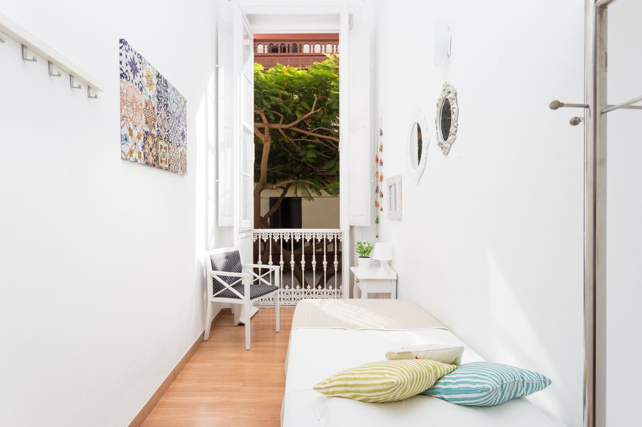 Casablanca Tenerife Bed & Breakfast 3*
