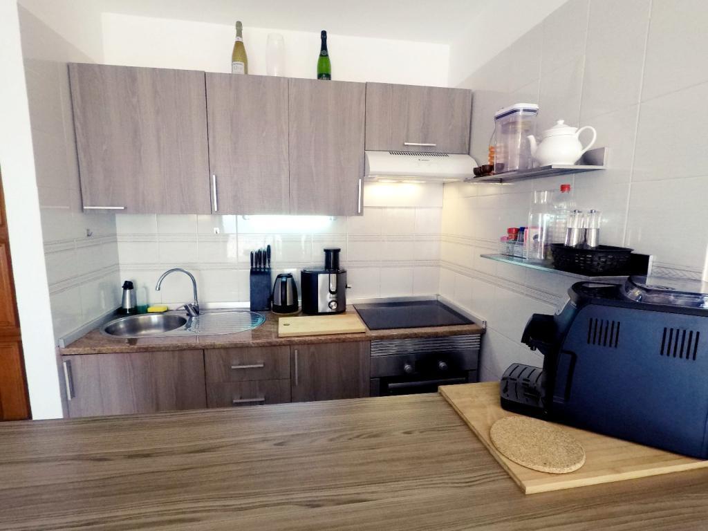 Paradise Court Apartment