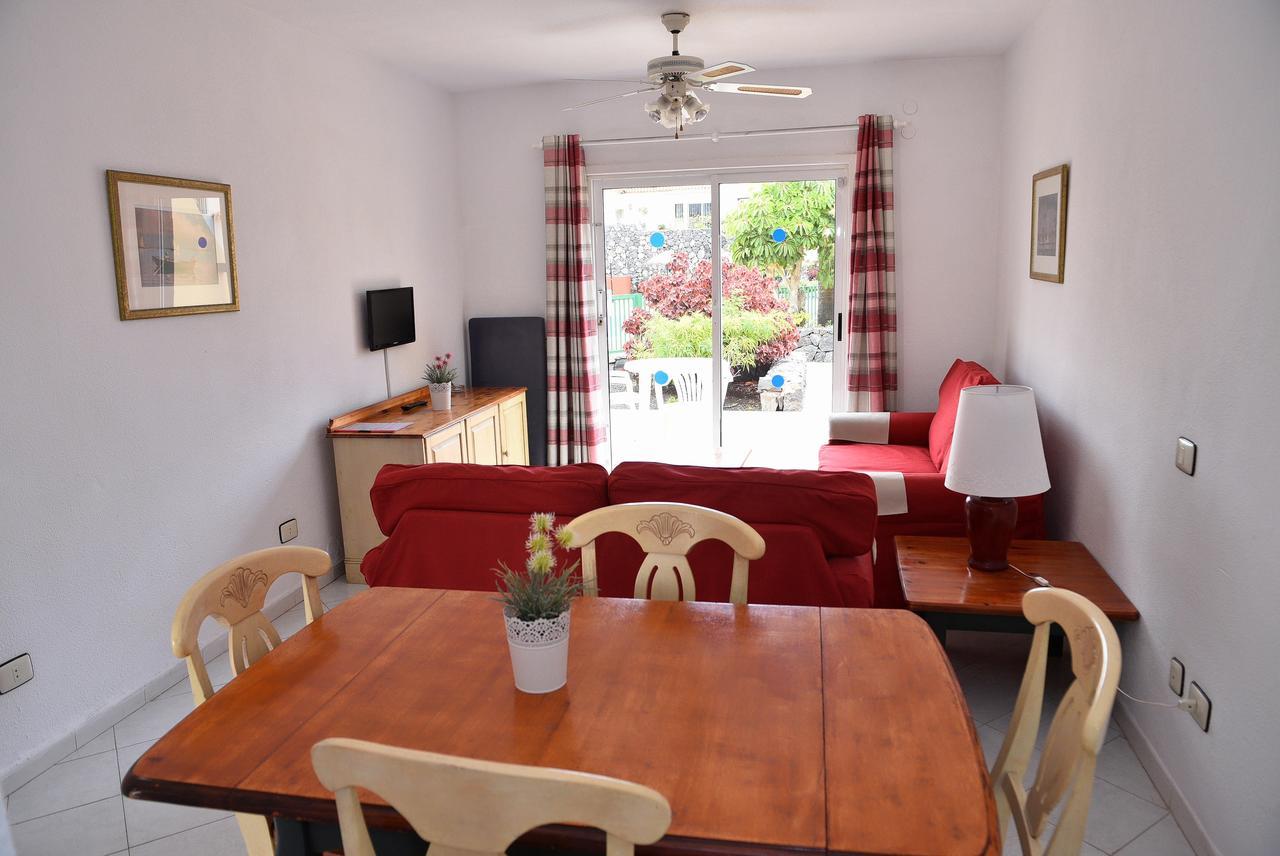 Adelfas 2 Apartment