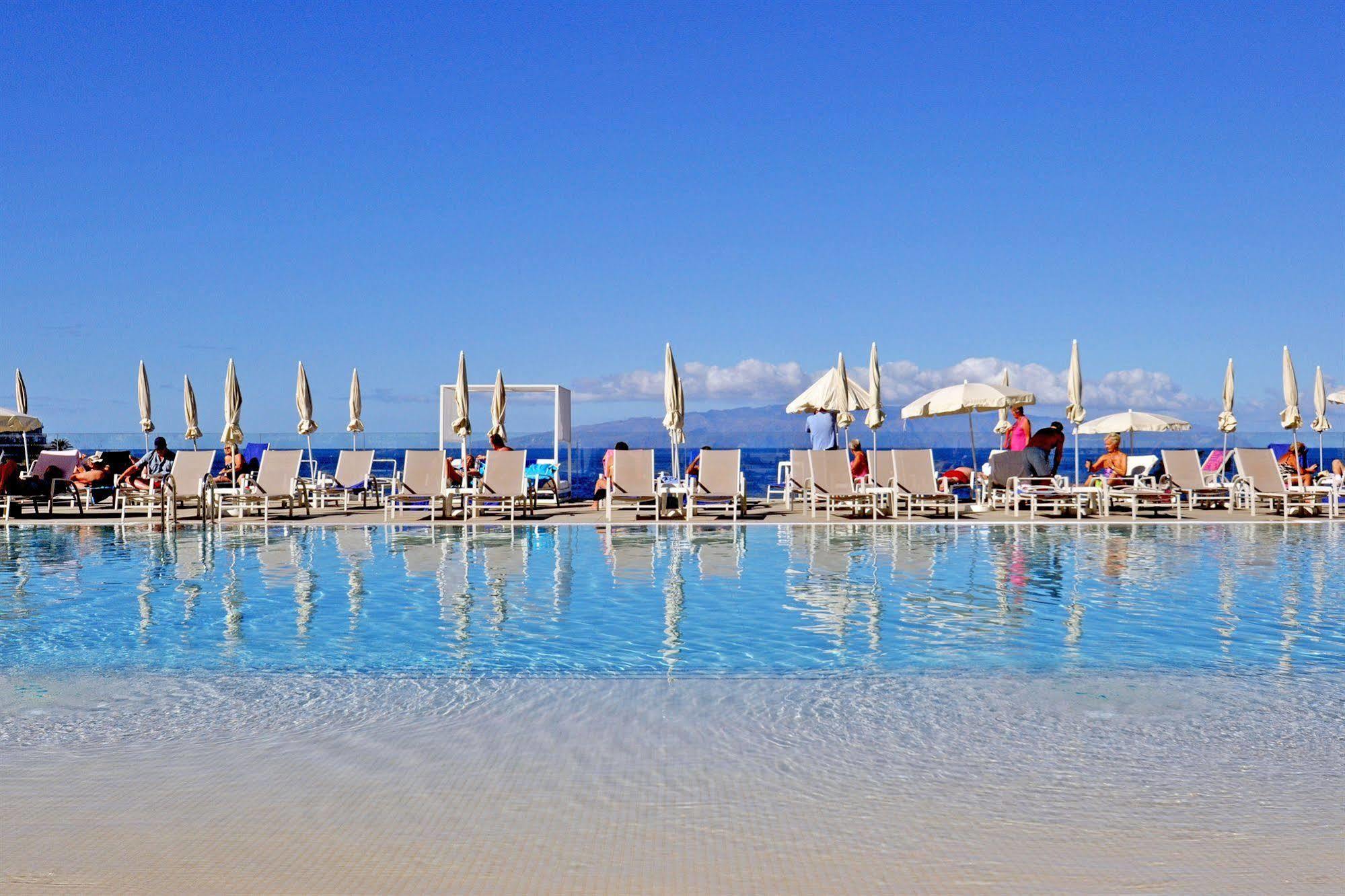 Stil Gigantes - Only Adults 4*