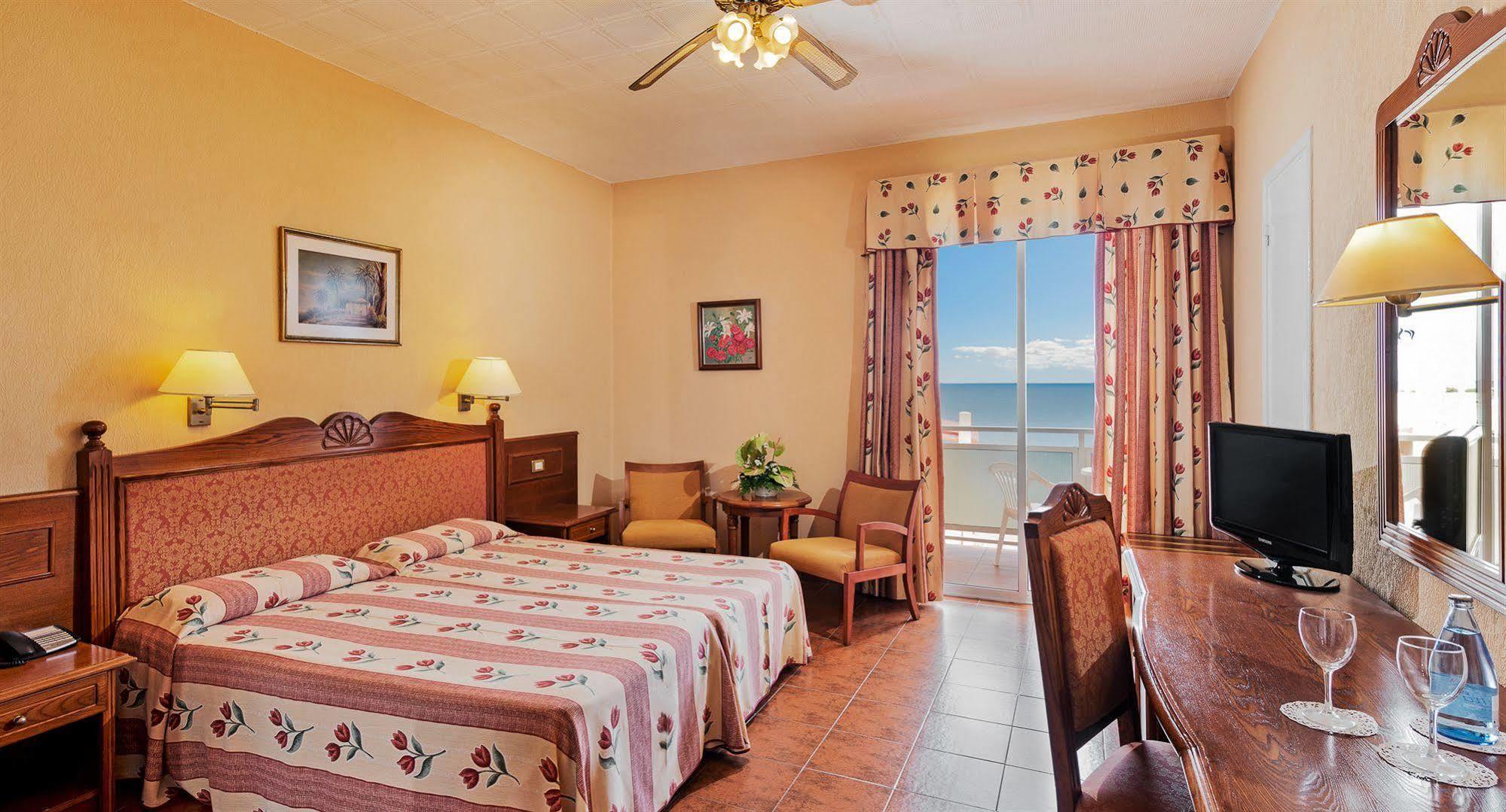Monopol 3* Puerto de la Cruz (Tenerife)