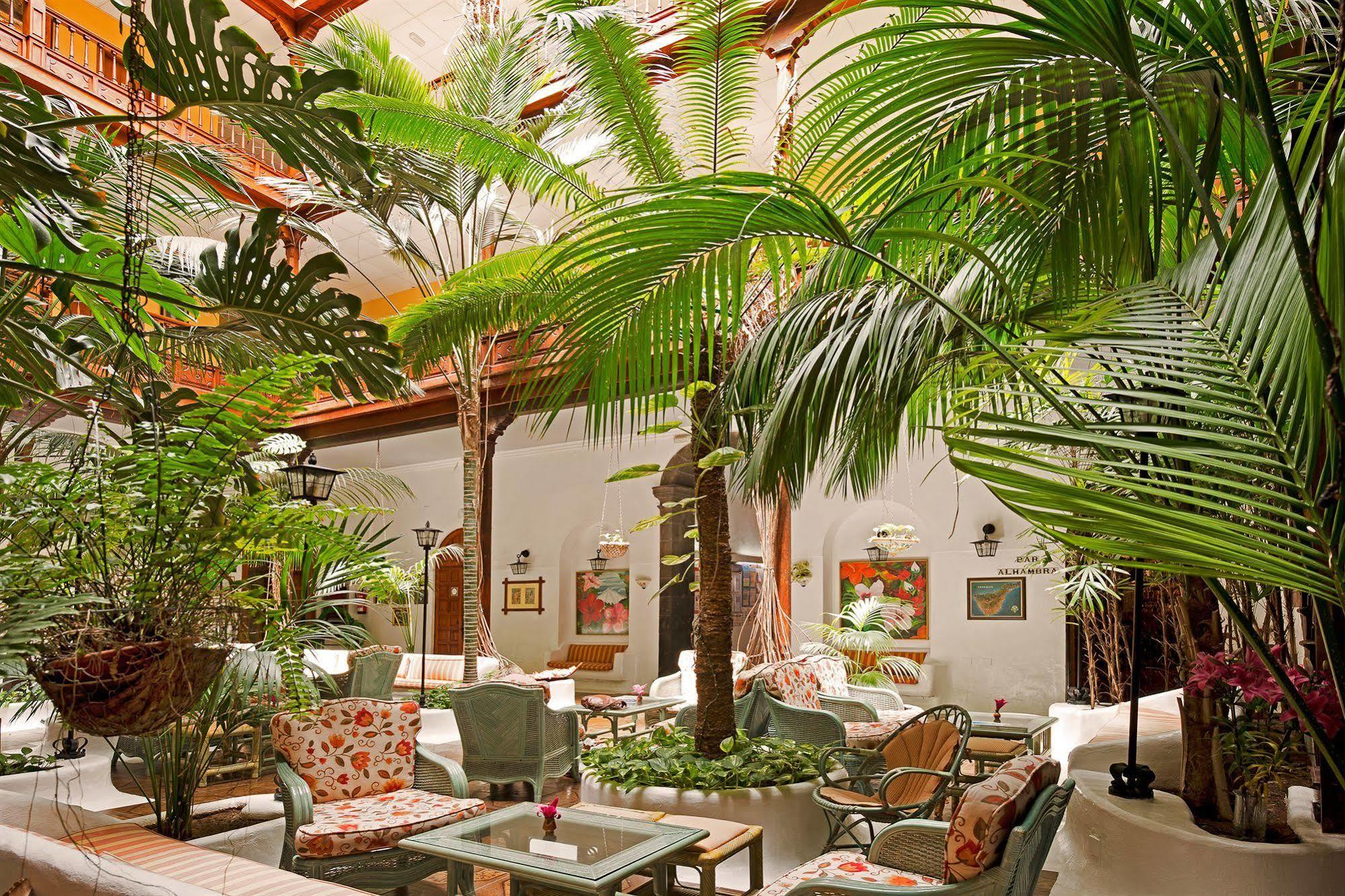 Monopol 3* Puerto de la Cruz (Tenerife)
