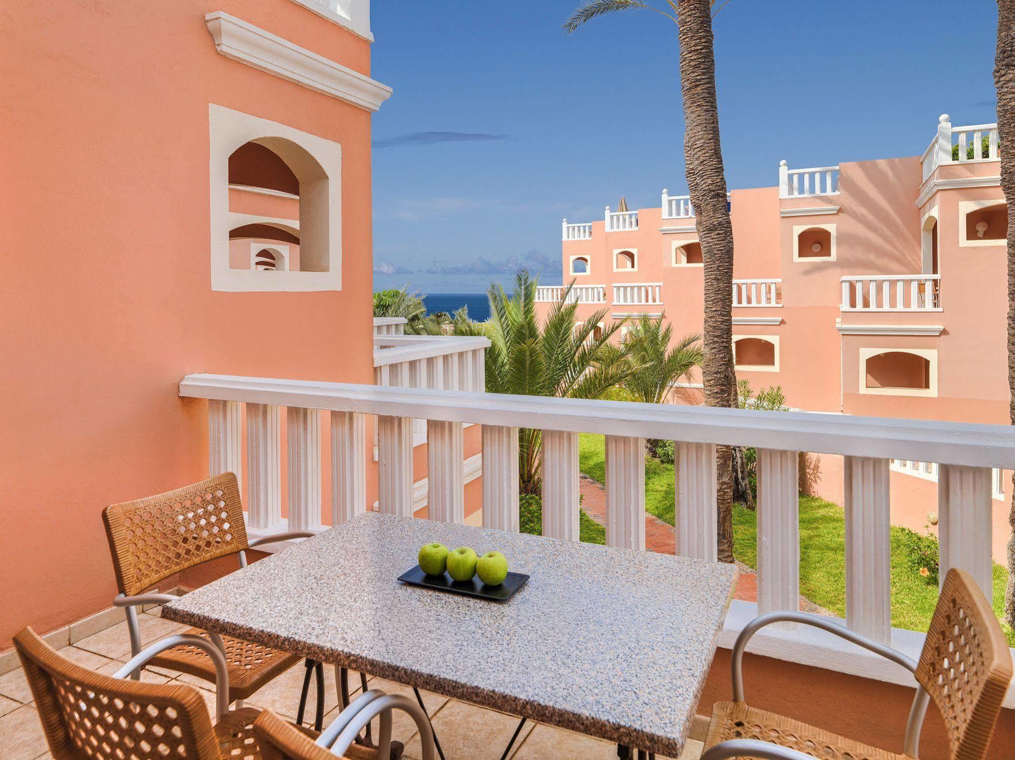 Aparthotel Sol Sun Costa Adeje (Tenerife)