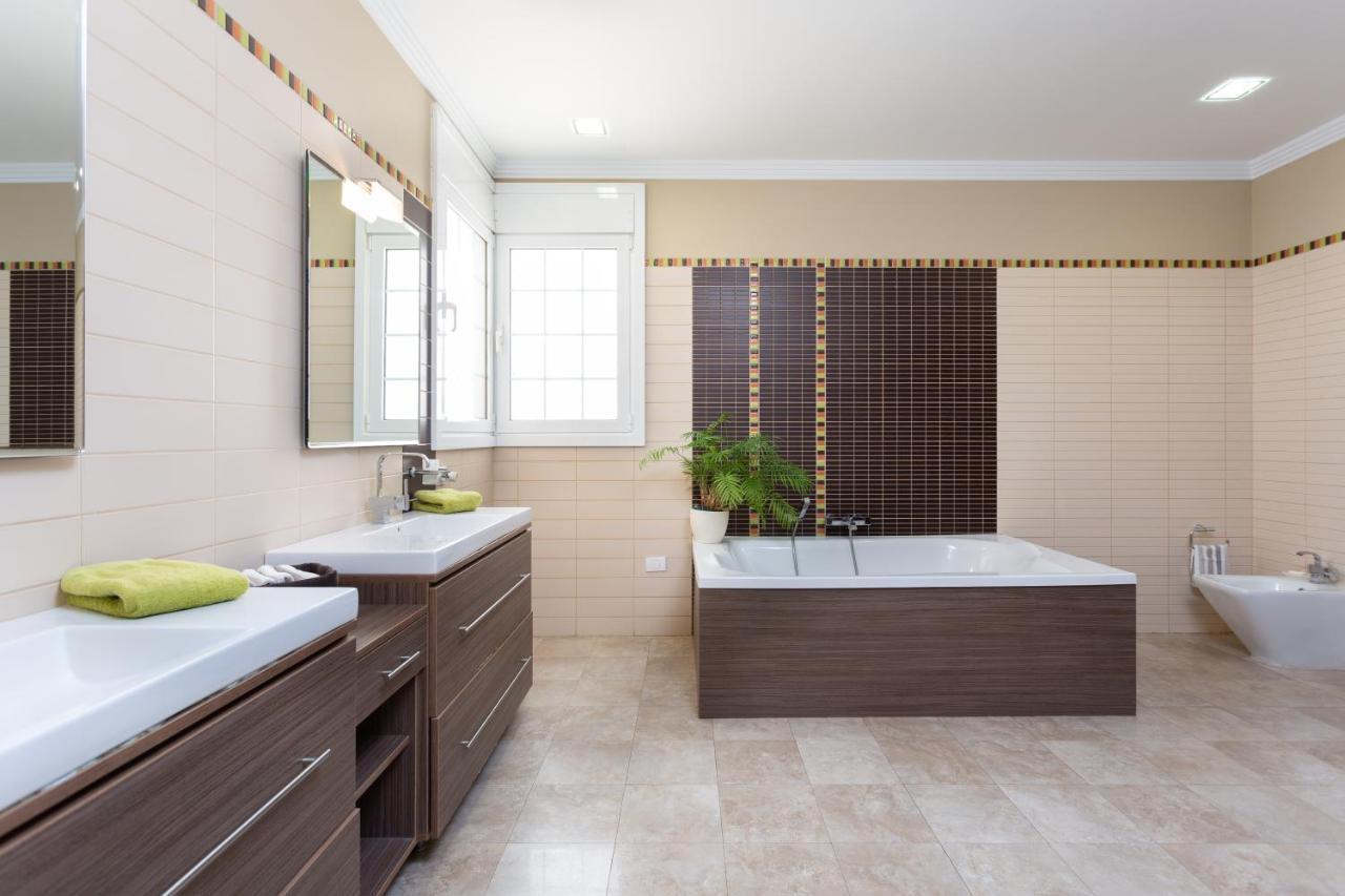 Tabaiba Luxus With Heatable Pool * El Rosario (Tenerife)