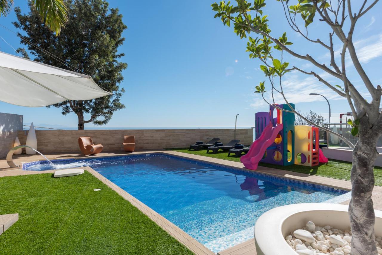 With Sea Views, Pool, Spa, Gym, Cinema & Proaudio - Homeforguest Santa Cruz de Tenerife