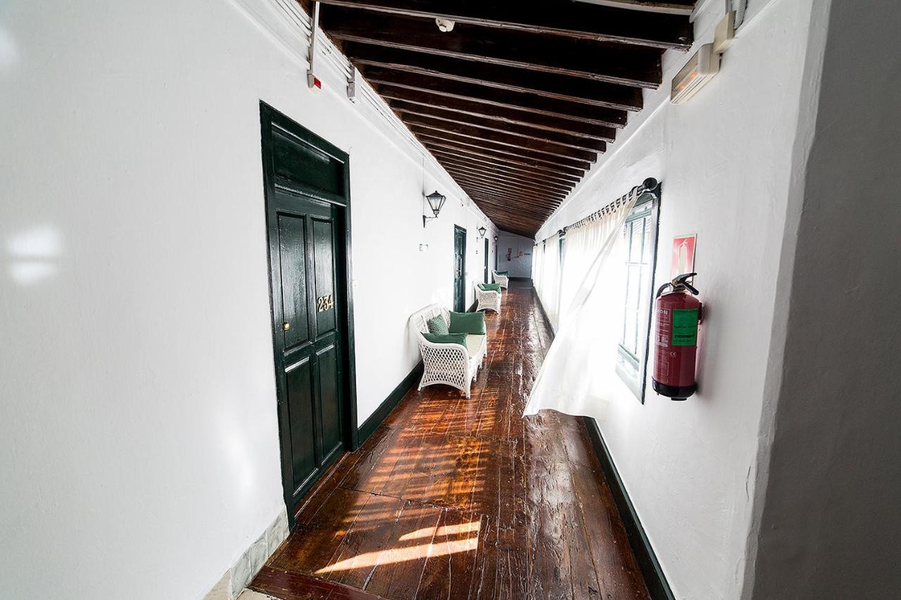 Aguere Hotel *