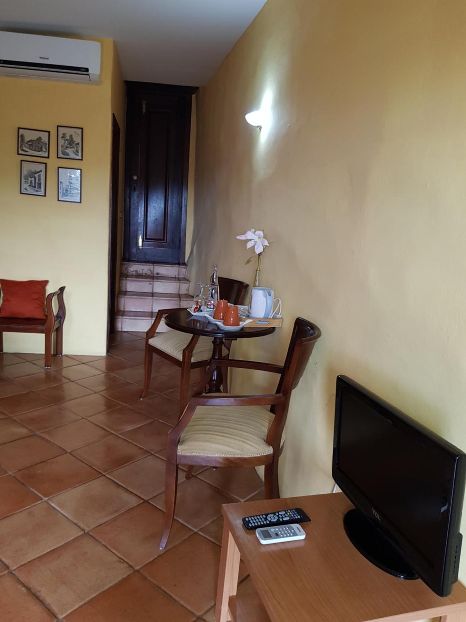 Rural La Raya 1866 Hotel 3*