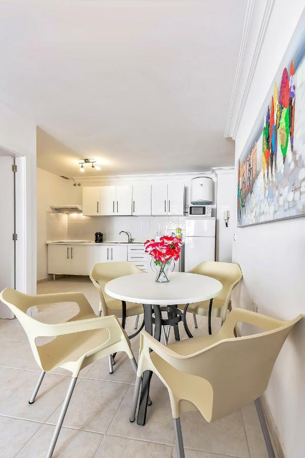Beachfront In Costa Adeje Apartamento *