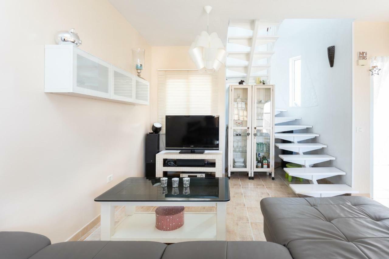 Duplex Charco Del Valle With Sea View Holiday home