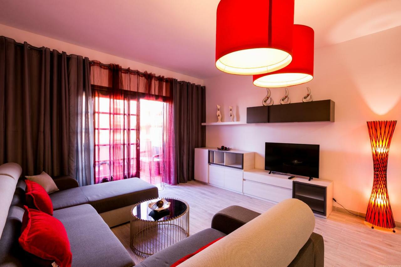 Apartment Spacious & Stylish Los Cristianos *