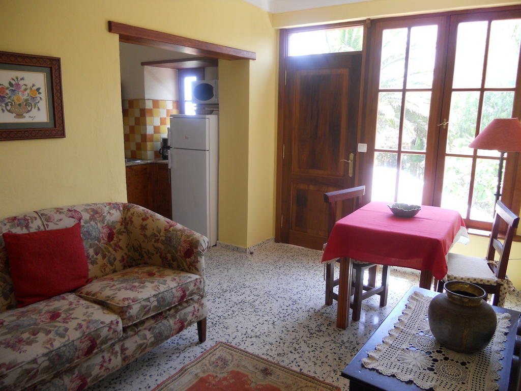 Anton Piche With Pool-adults Only Country house Granadilla De Abona