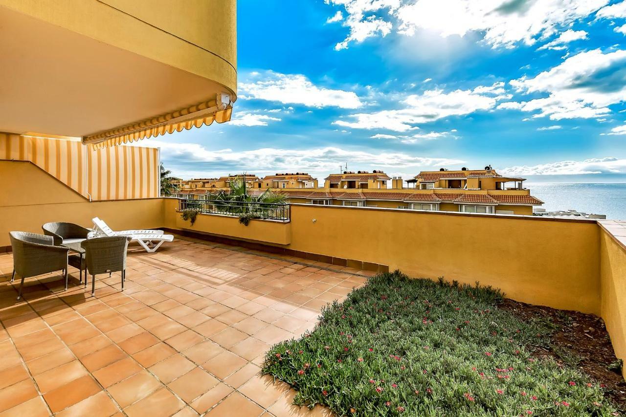 Playa De La Arena 2 Bedrooms *
