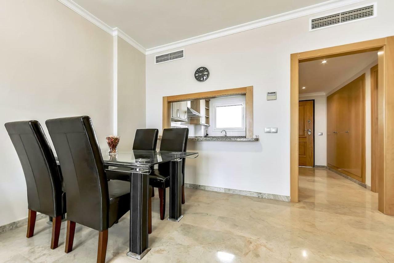 Playa De La Arena 1 Bedroom *