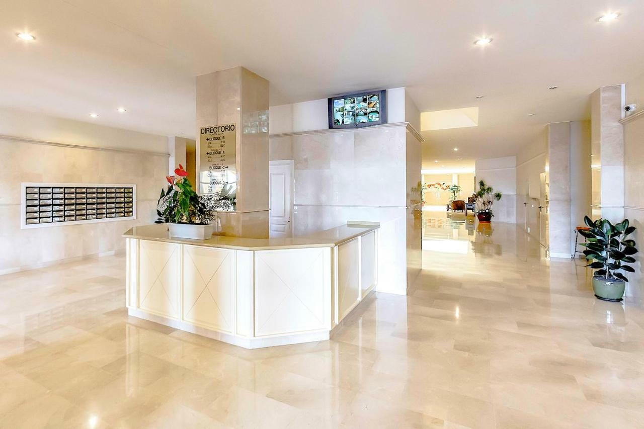 With Large Terrace In Terrazas Del Duque *