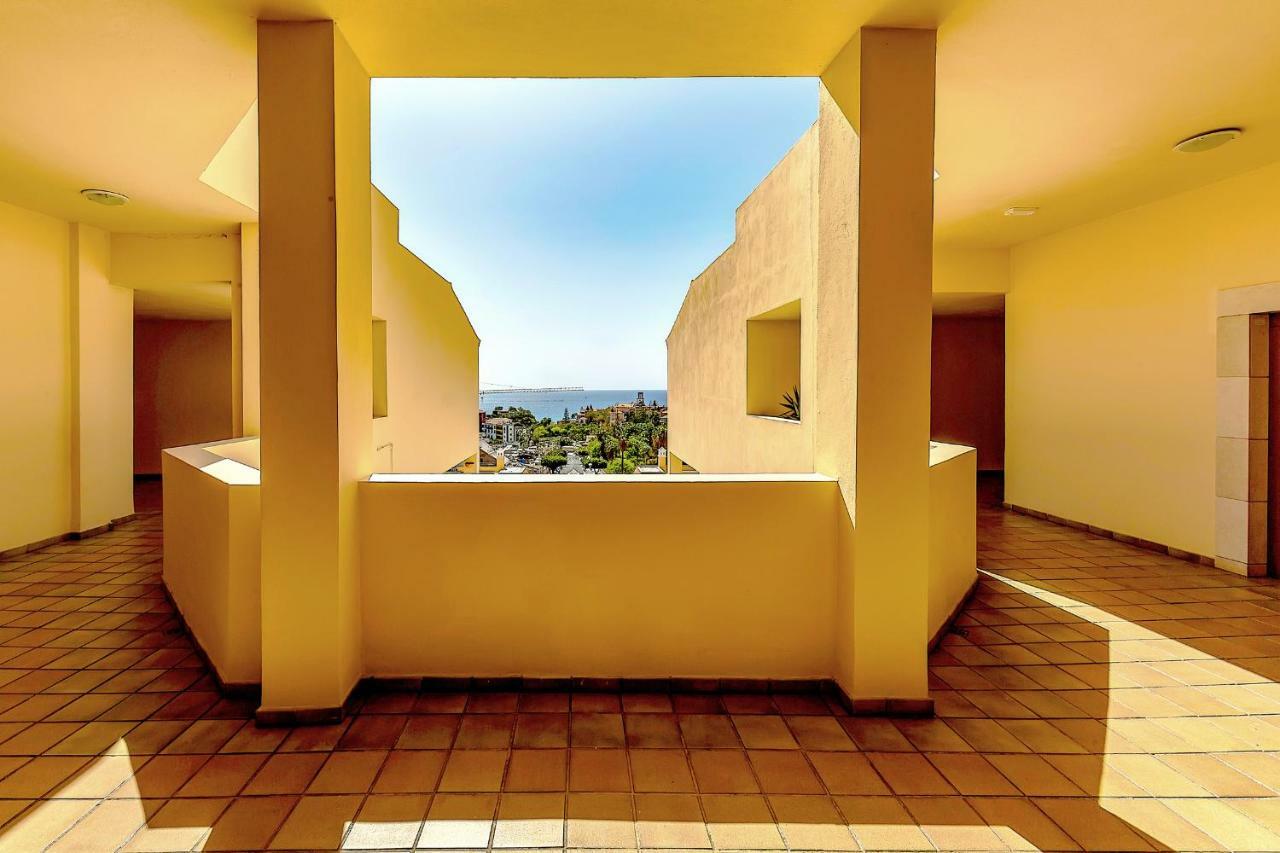 With Large Terrace In Terrazas Del Duque * Costa Adeje (Tenerife)