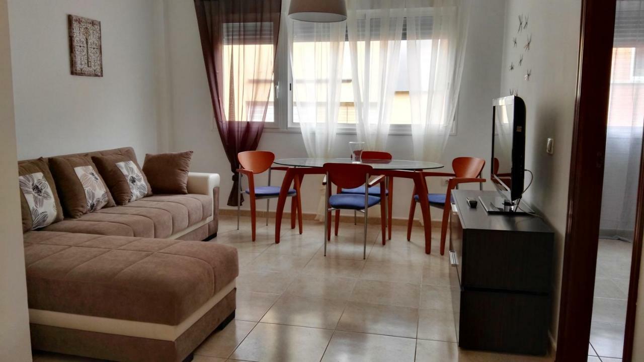 Piso Geneto Con Garaje Appartement
