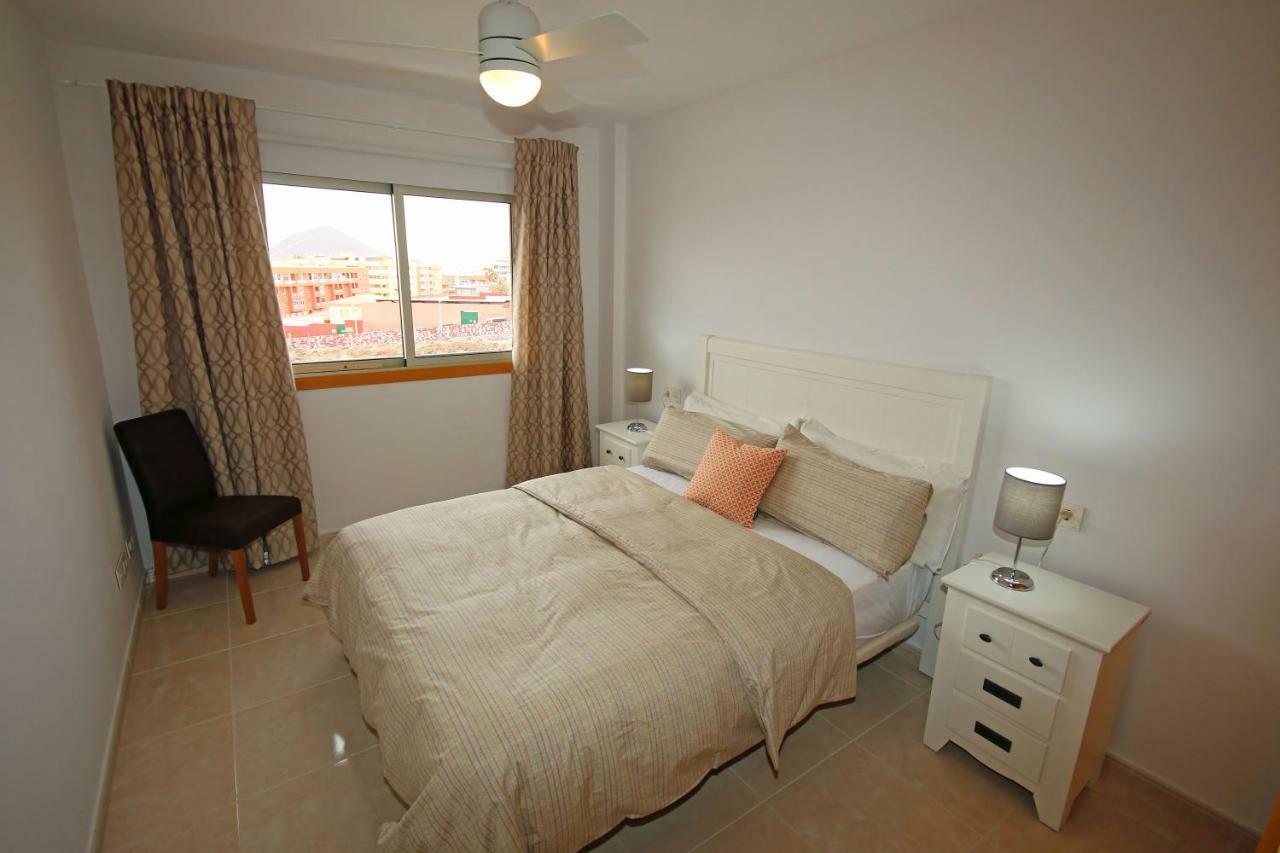 Apartment La Perla: Luxury Duplex With Ocean View Terrace El Medano (Tenerife)