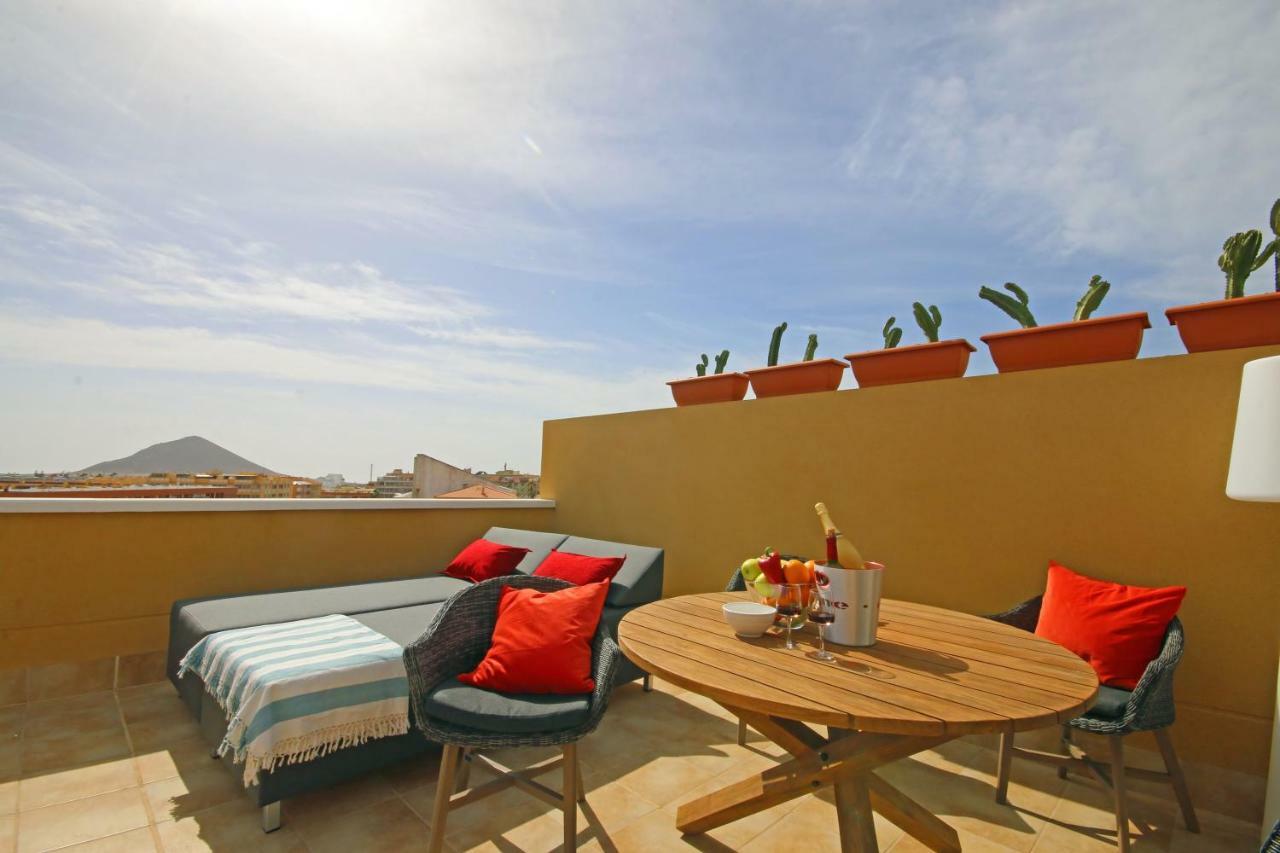Apartment La Perla: Luxury Duplex With Ocean View Terrace