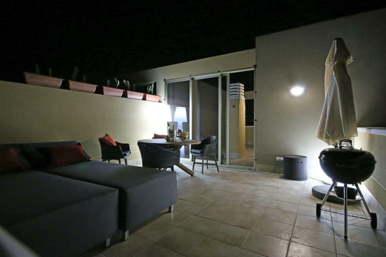 La Perla: Luxury Duplex With Ocean View Terrace Apartment