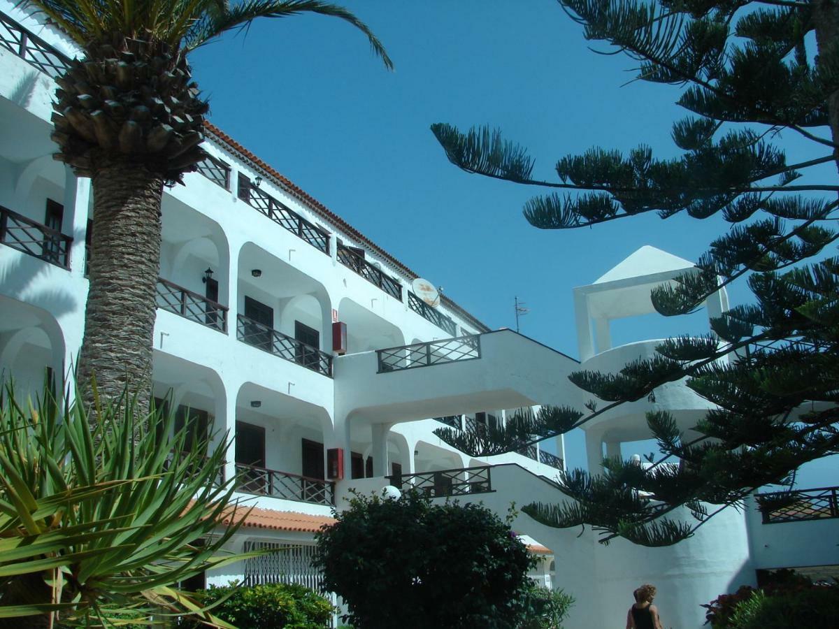 Coastside Apartment, Amarilla Bay