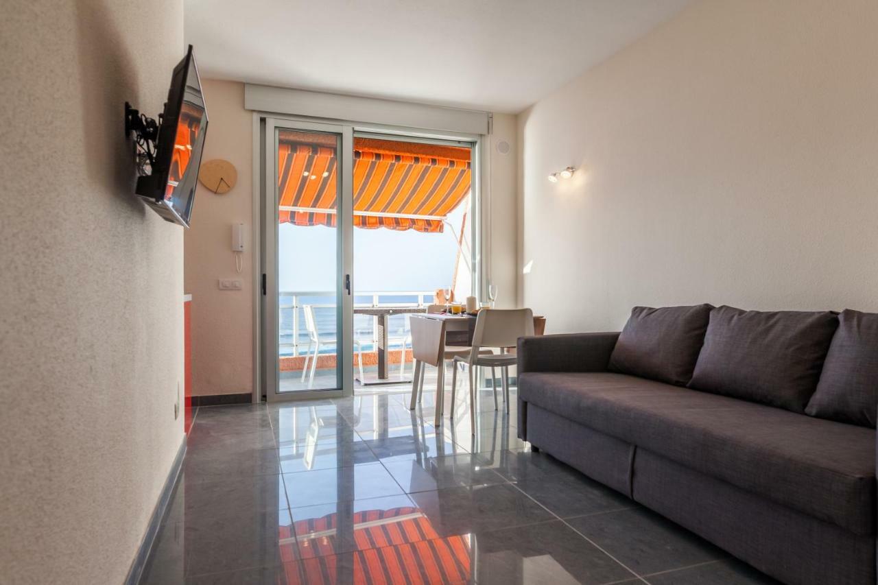 Sunset On The Sea Apartment *