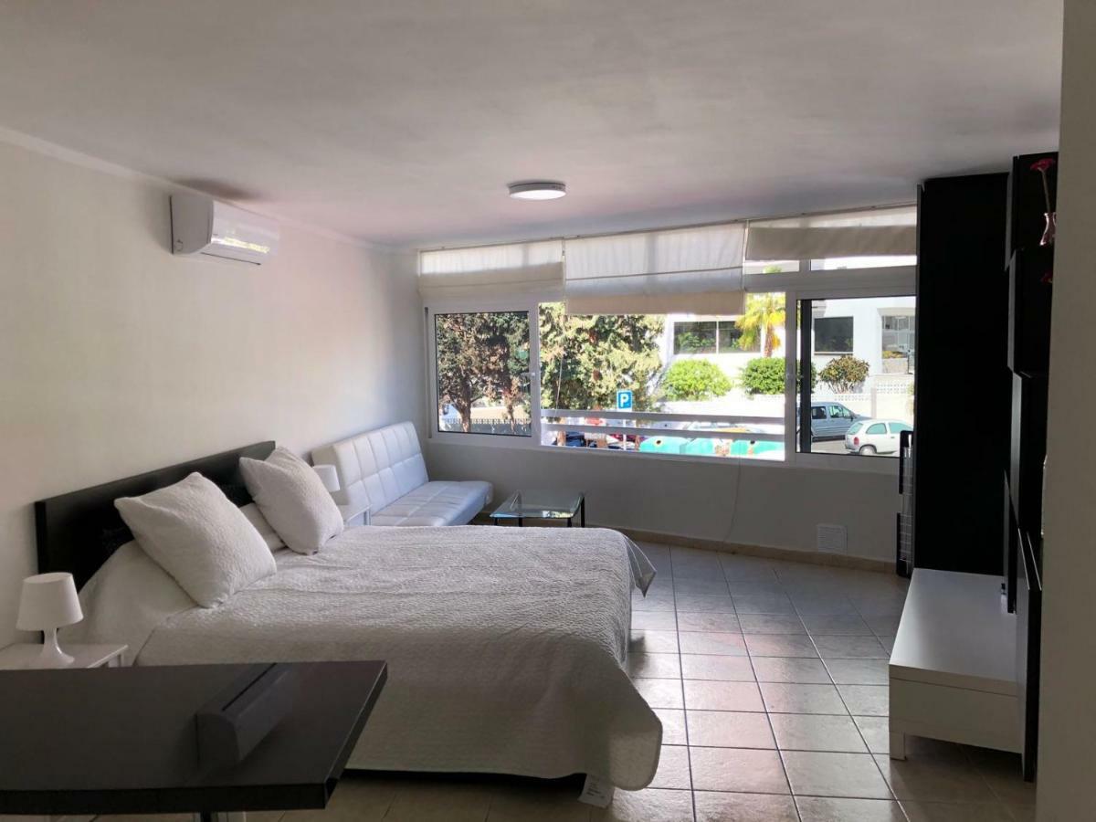 Cristianos Apartment