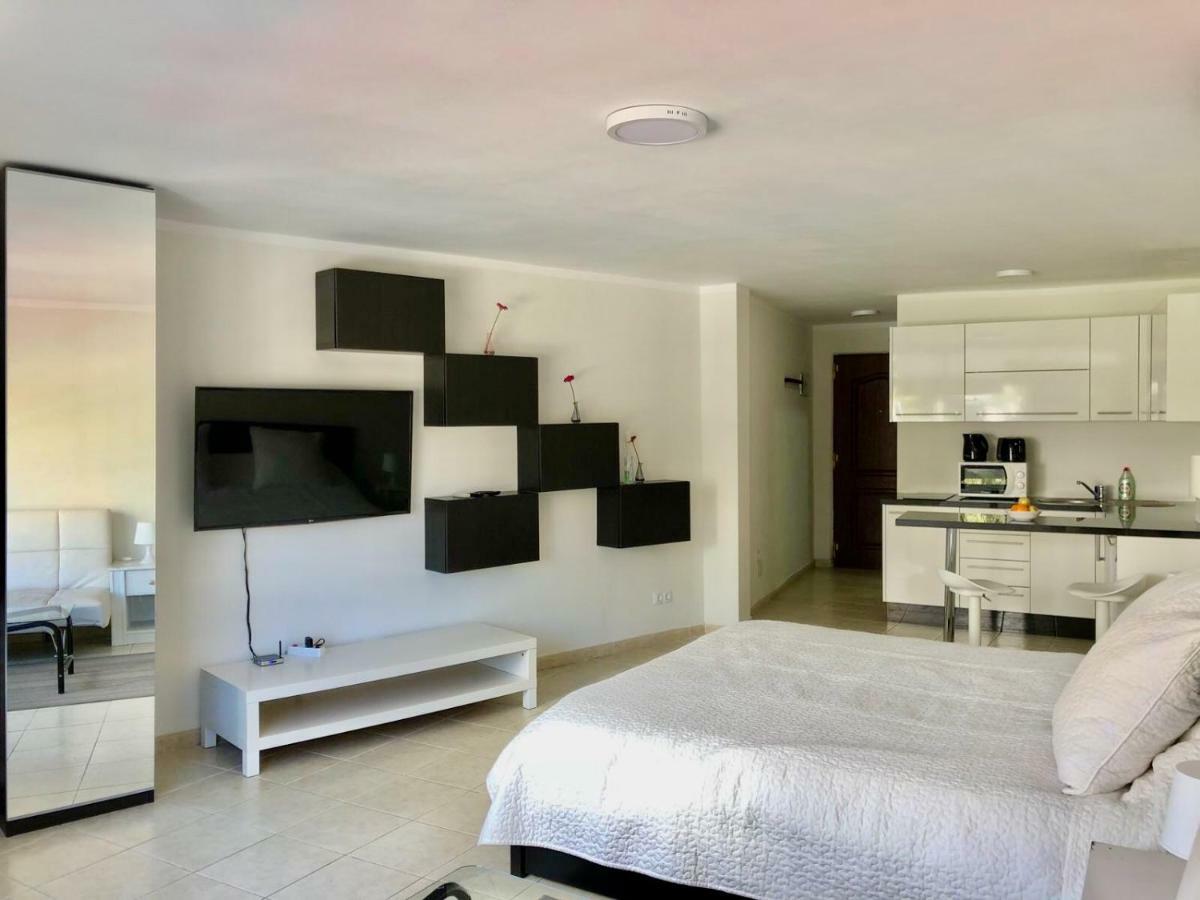 Apartment Cristianos *