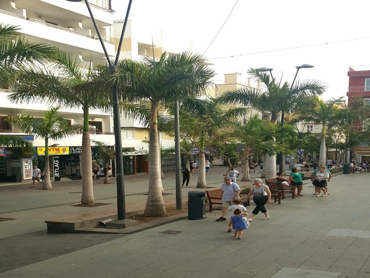 Los Cristianos Brisol, Close The Beach * Los Cristianos (Tenerife)