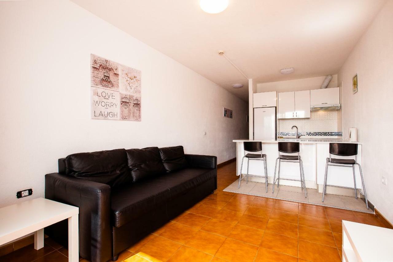 Avenida De Pueblos 16 Apartment