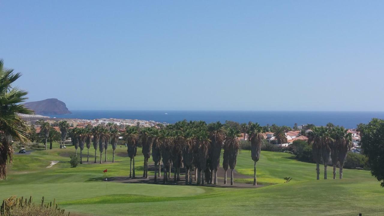 Ola, Golf Del Sur San Miguel de Abona