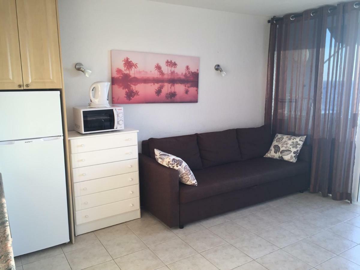 Feel The Breath Of The Ocean Apartment