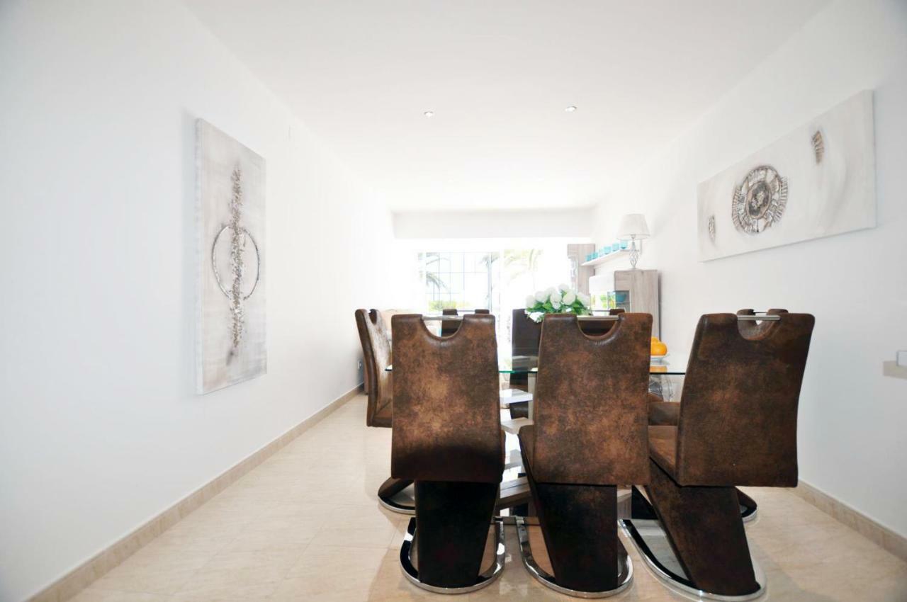 Townhouse On The 1st Line By Altamarhomes Apartment