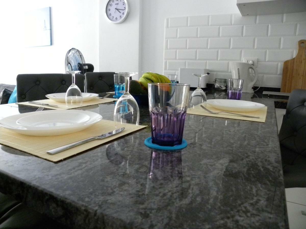 Apartment Ben'sholidayflat Ideal For Families Groups And Couples Terrace Solarium Wi-fi Netflix Smart Tv El Medano (Tenerife)