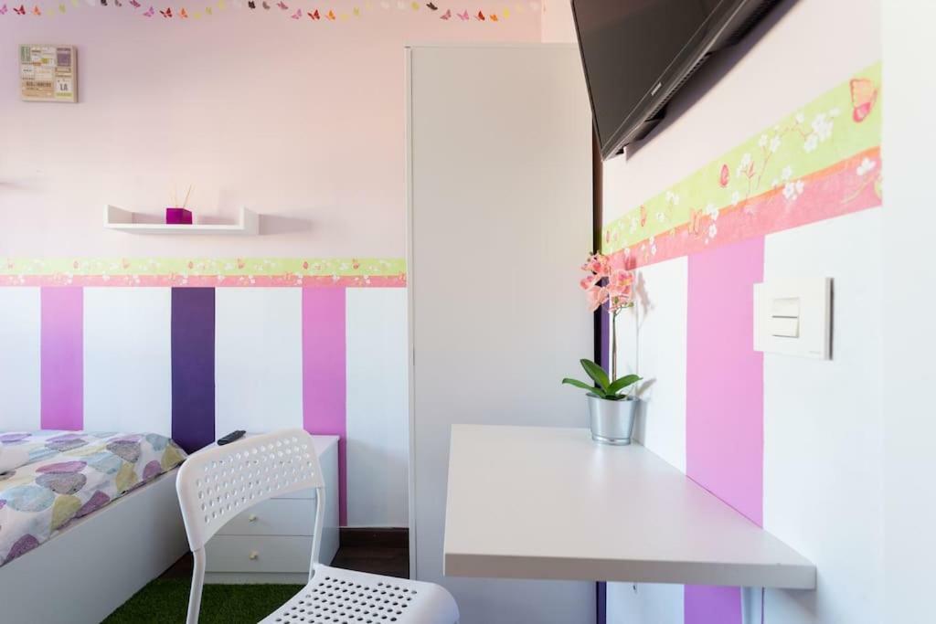 Homestay Blanca Tenerife - Private - Terrace And Bbq, 5 Minutes From The And Airport *