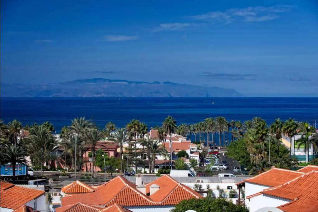 Appartement In Playa De Americas 1